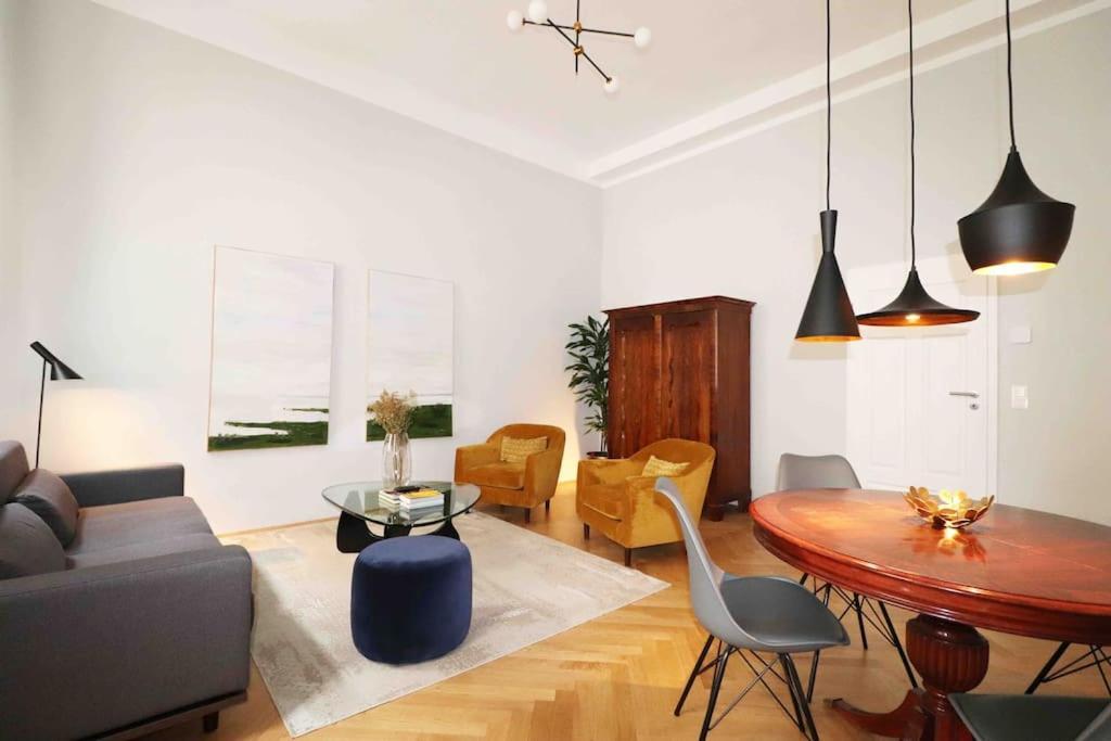 Center Apt In Best Area Near Park & Danube 20'To Airport Apartment Wien Ngoại thất bức ảnh